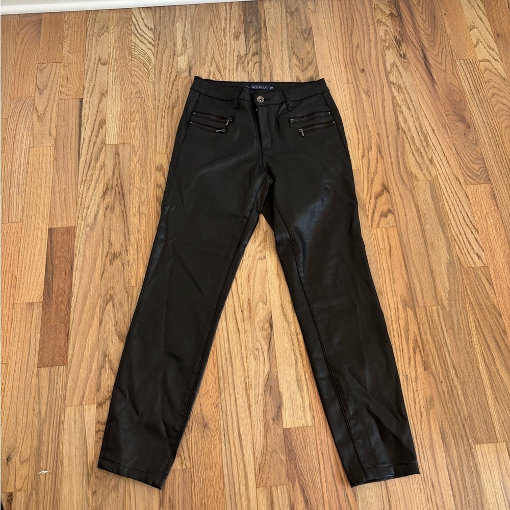 Tractr Blu Faux Leather Pants Black Zippers 26 - Picture 3 of 5